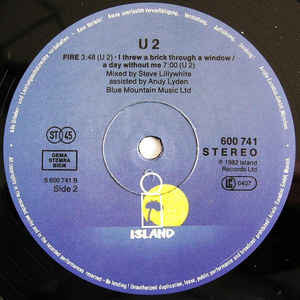 U2 : New Year's Day (Long Version) (12", Maxi, RE)
