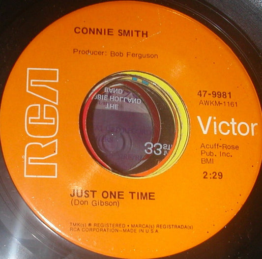 Connie Smith : Just One Time / Don't Walk Away (7", Single)