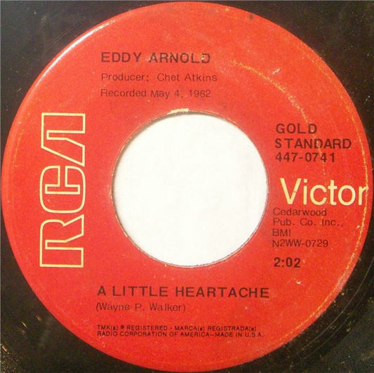 Eddy Arnold : What's He Doin' In My World / A Little Heartache (7", RE)