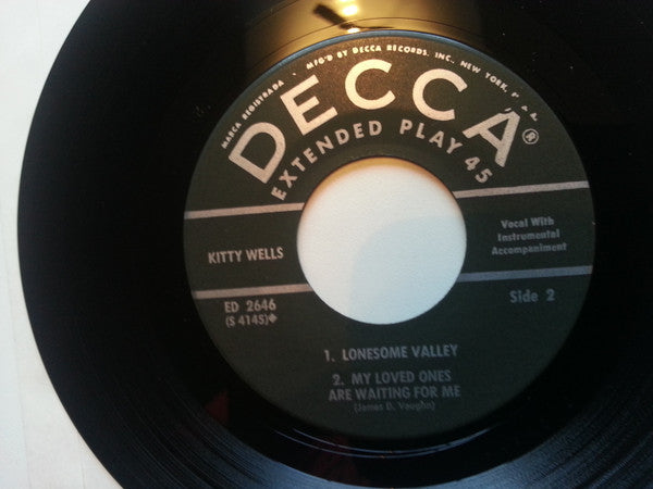 Kitty Wells : Dust On The Bible (7", EP, Mono)