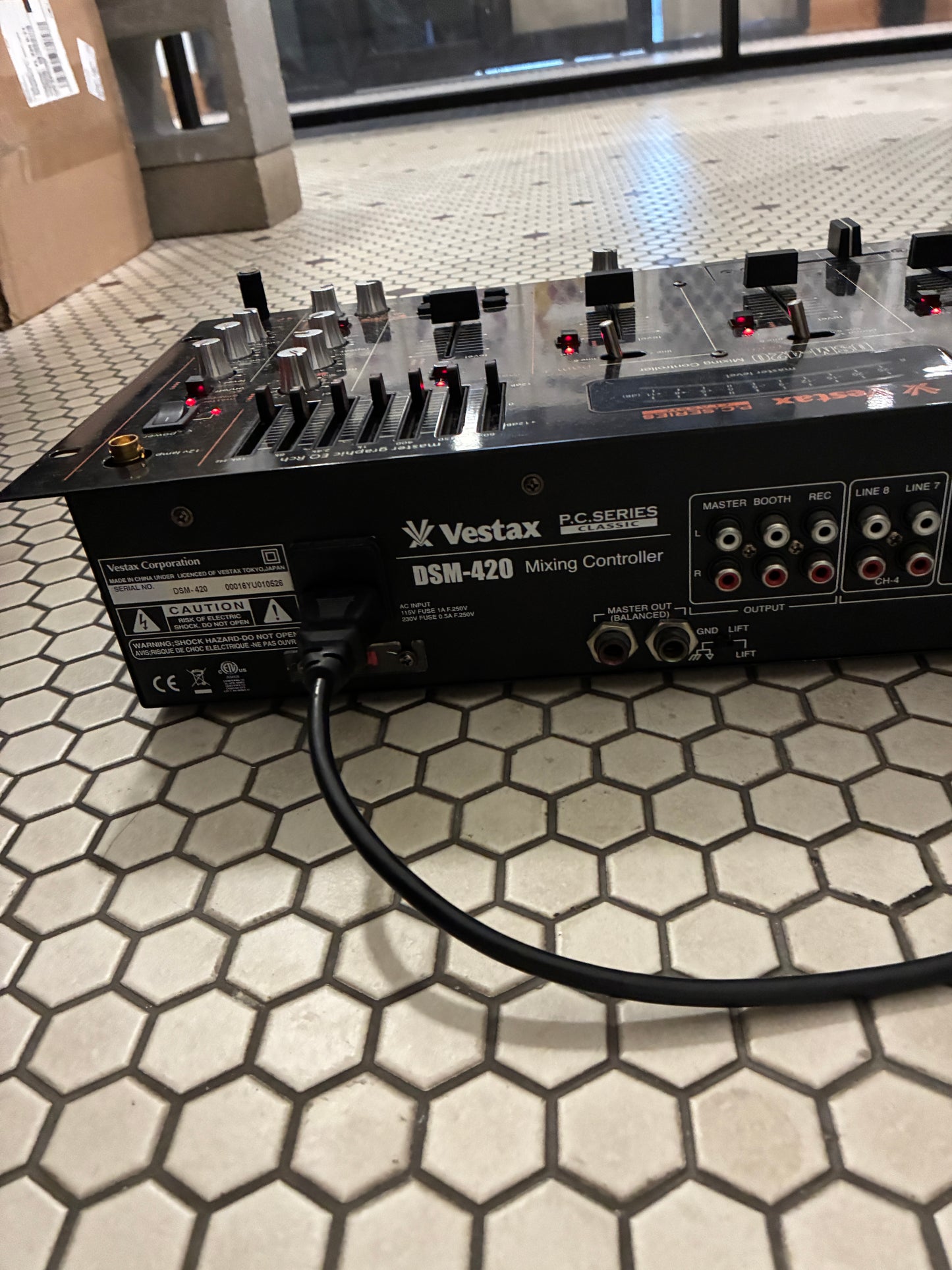 Vestax DSM-420 DJ Mixer