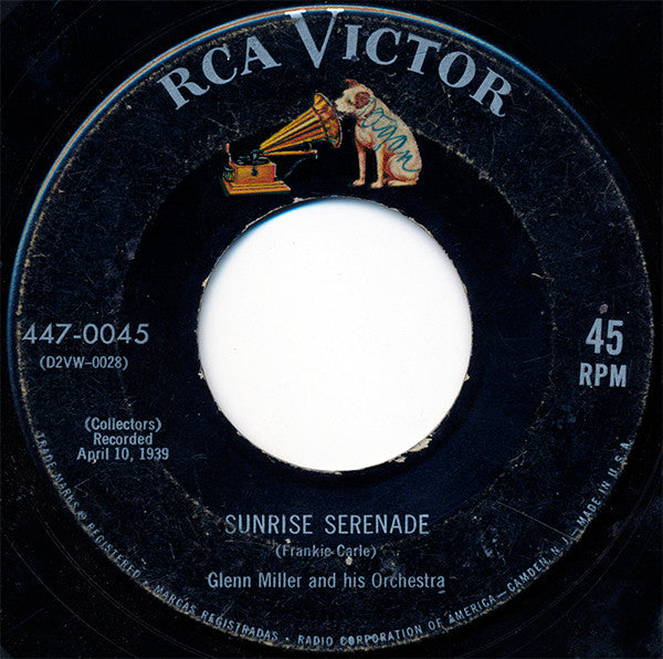 Glenn Miller And His Orchestra : Moonlight Serenade / Sunrise Serenade (7", Single, RE)