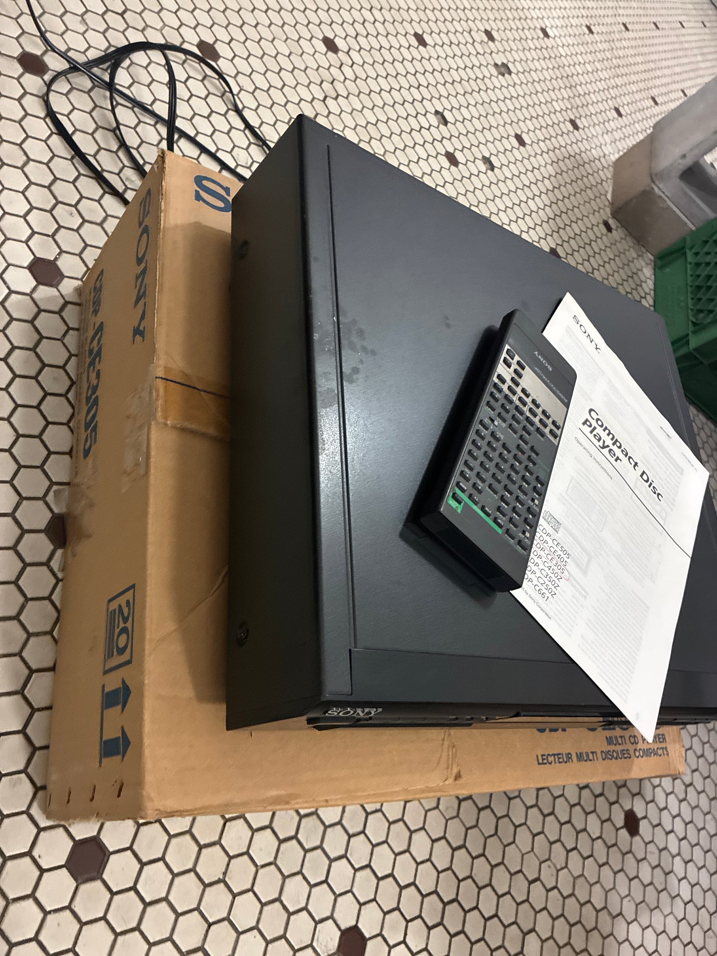 Sony CDP-CE305 cd player