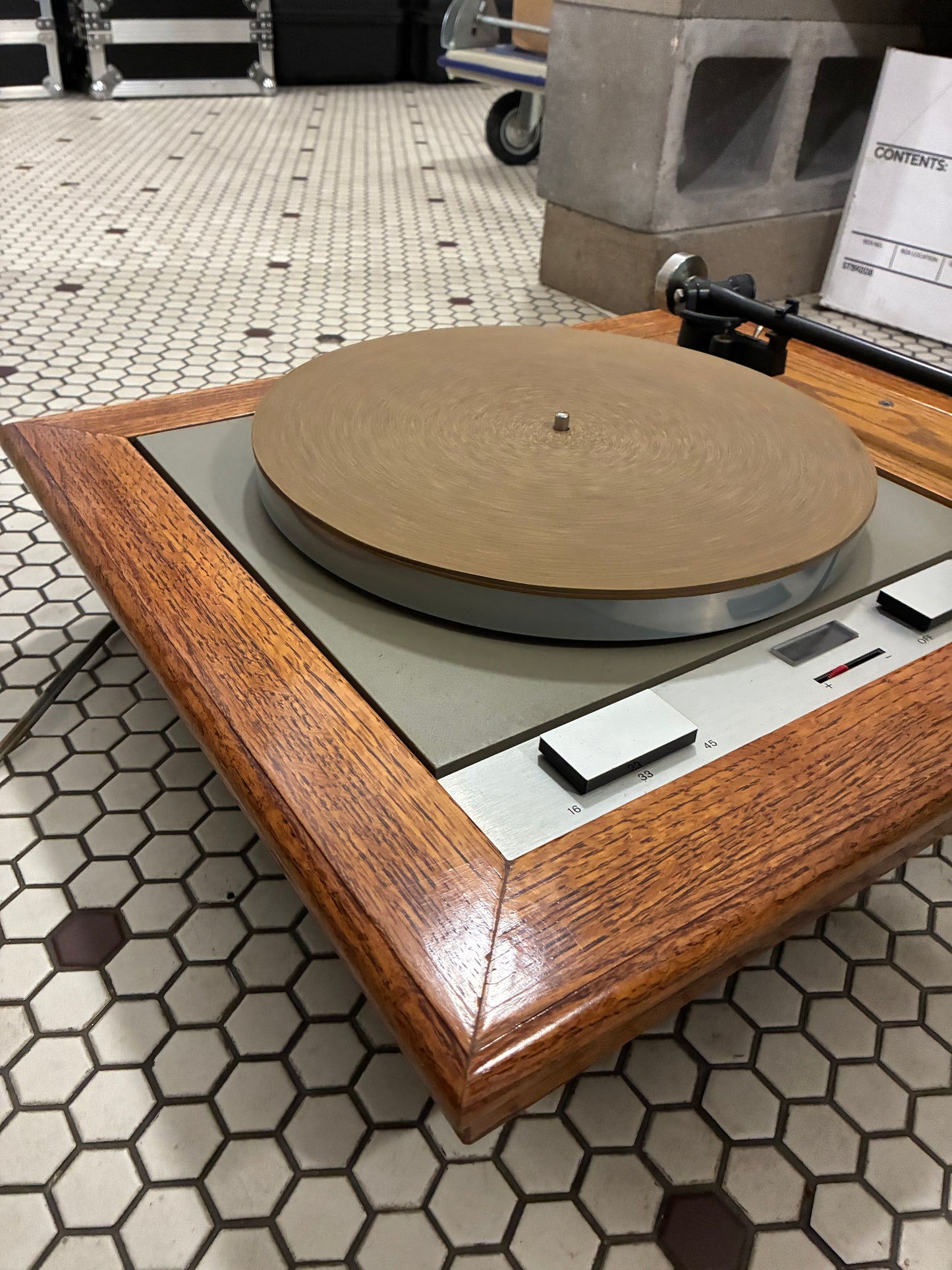 THORENS TD 125 With Rega RB880 Tonearm