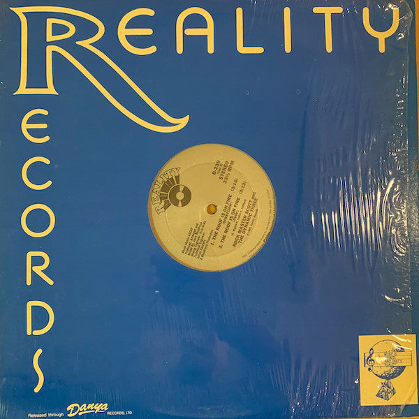 Rock Master Scott And The Dynamic Three : The Roof Is On Fire (12", Pit)