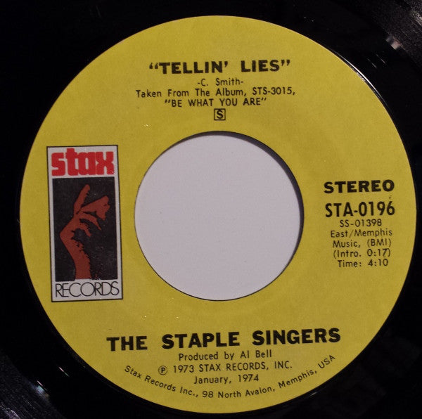 The Staple Singers : Touch A Hand, Make A Friend / Tellin' Lies (7", Single, Styrene, Ter)