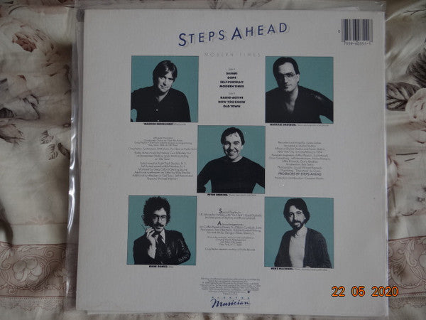 Steps Ahead − Michael Brecker, Warren Bernhardt, Peter Erskine, Eddie Gomez, Mike Mainieri : Modern Times (LP, Album)