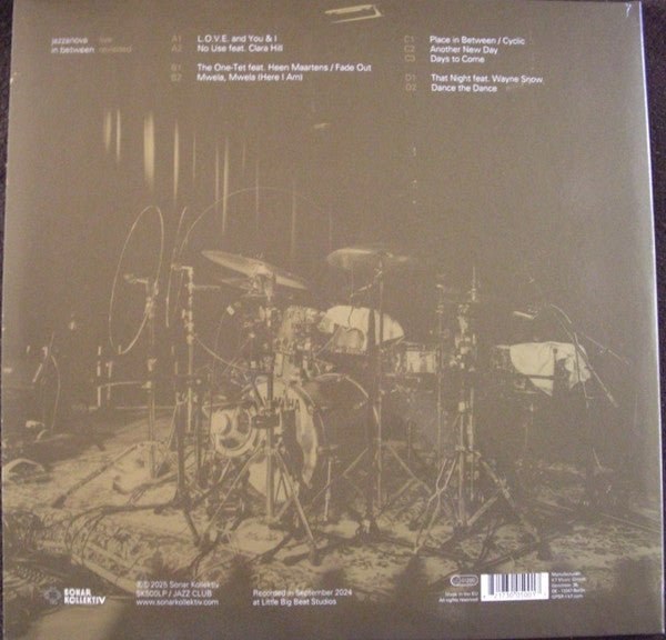 Jazzanova : In Between - Live Revisited (2xLP, Album)