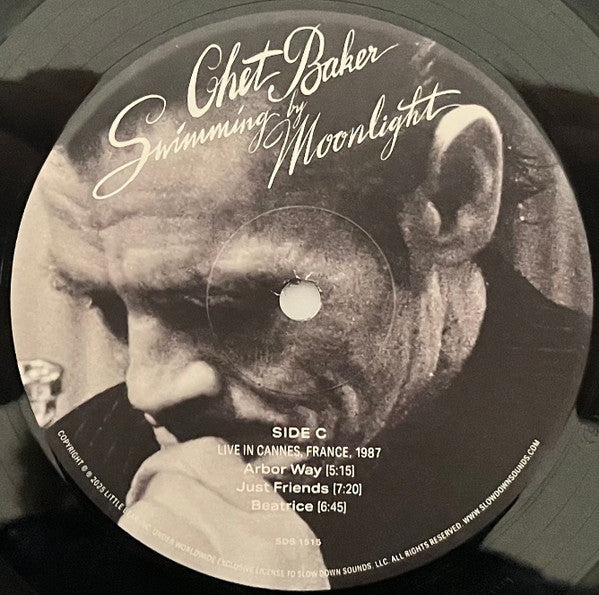 Chet Baker : Chet Baker Performs And Sings Swimming By Moonlight (2xLP, Ltd, Bla)