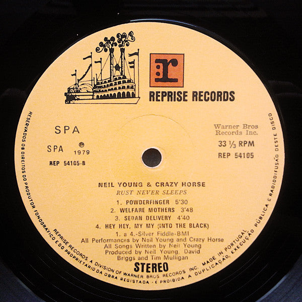 Neil Young & Crazy Horse : Rust Never Sleeps (LP, Album, RE)