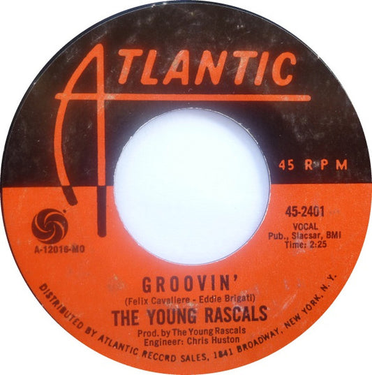 The Young Rascals : Groovin' (7", Mon)