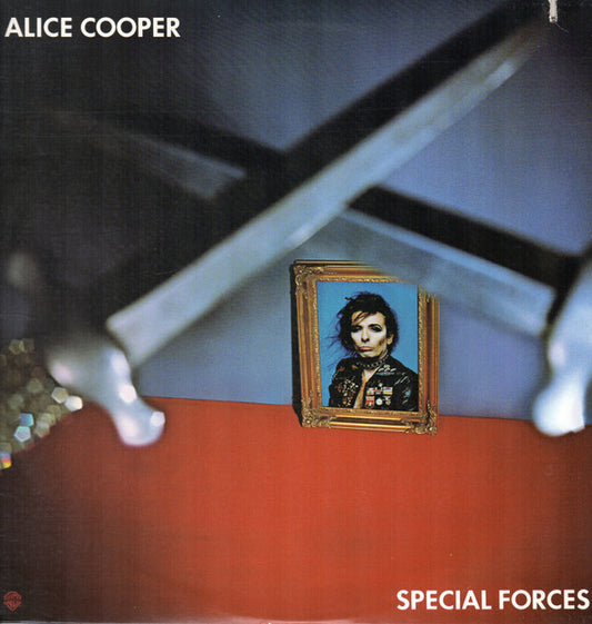 Alice Cooper (2) : Special Forces (LP, Album, Win)