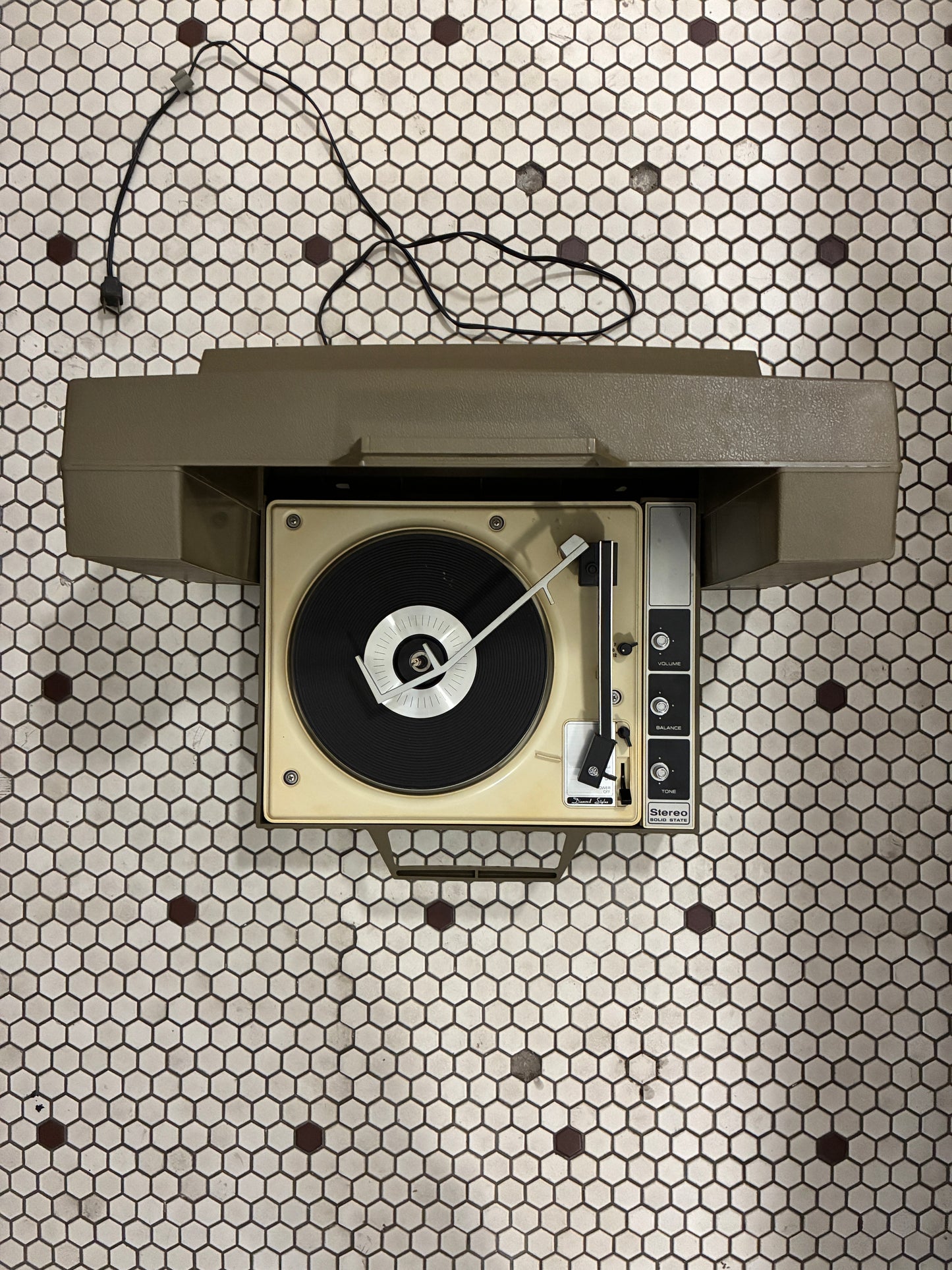 General Electric Wildcat Suitcase Turntable