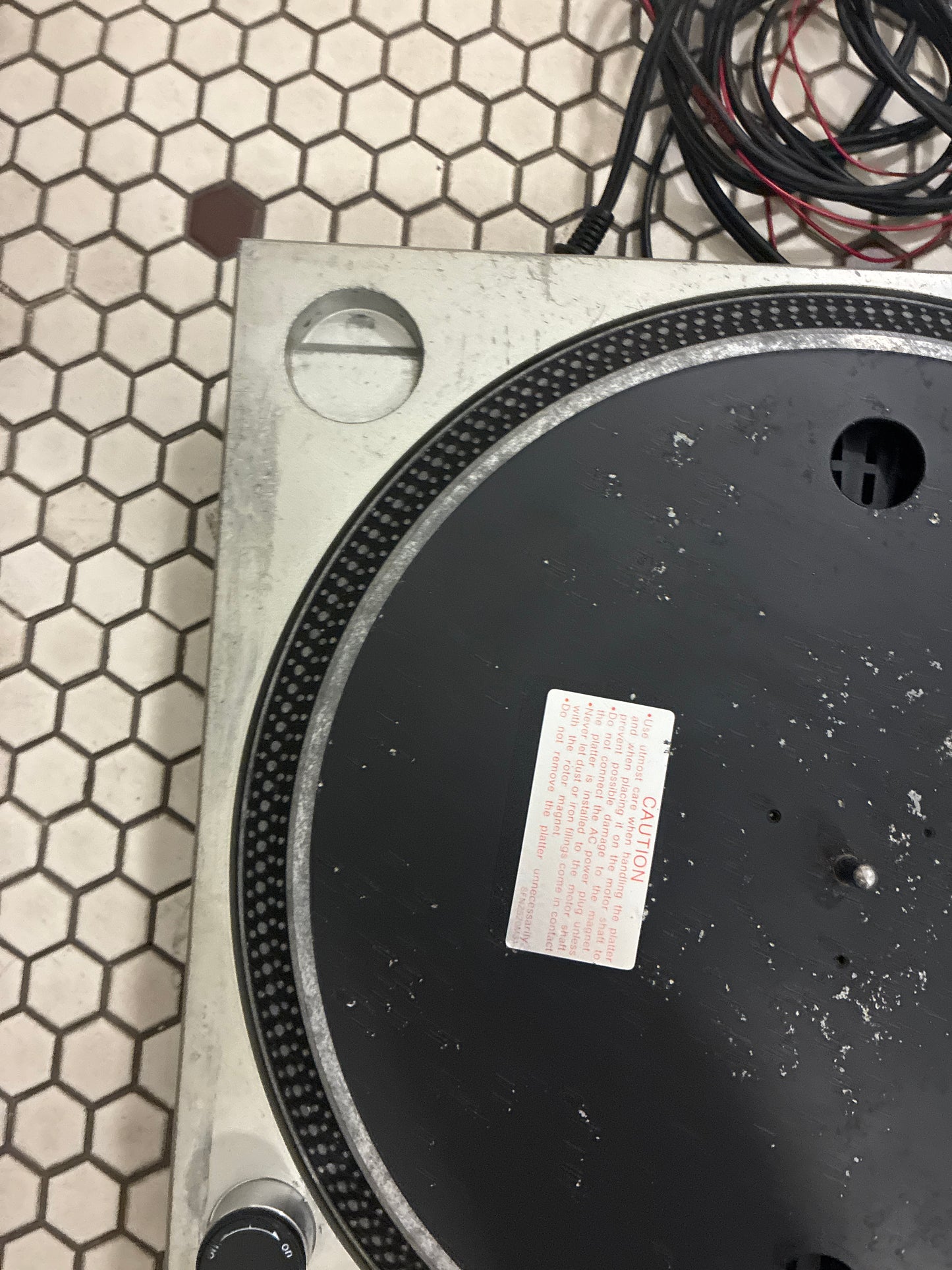 Technics SL-1200 MK2 Turntable