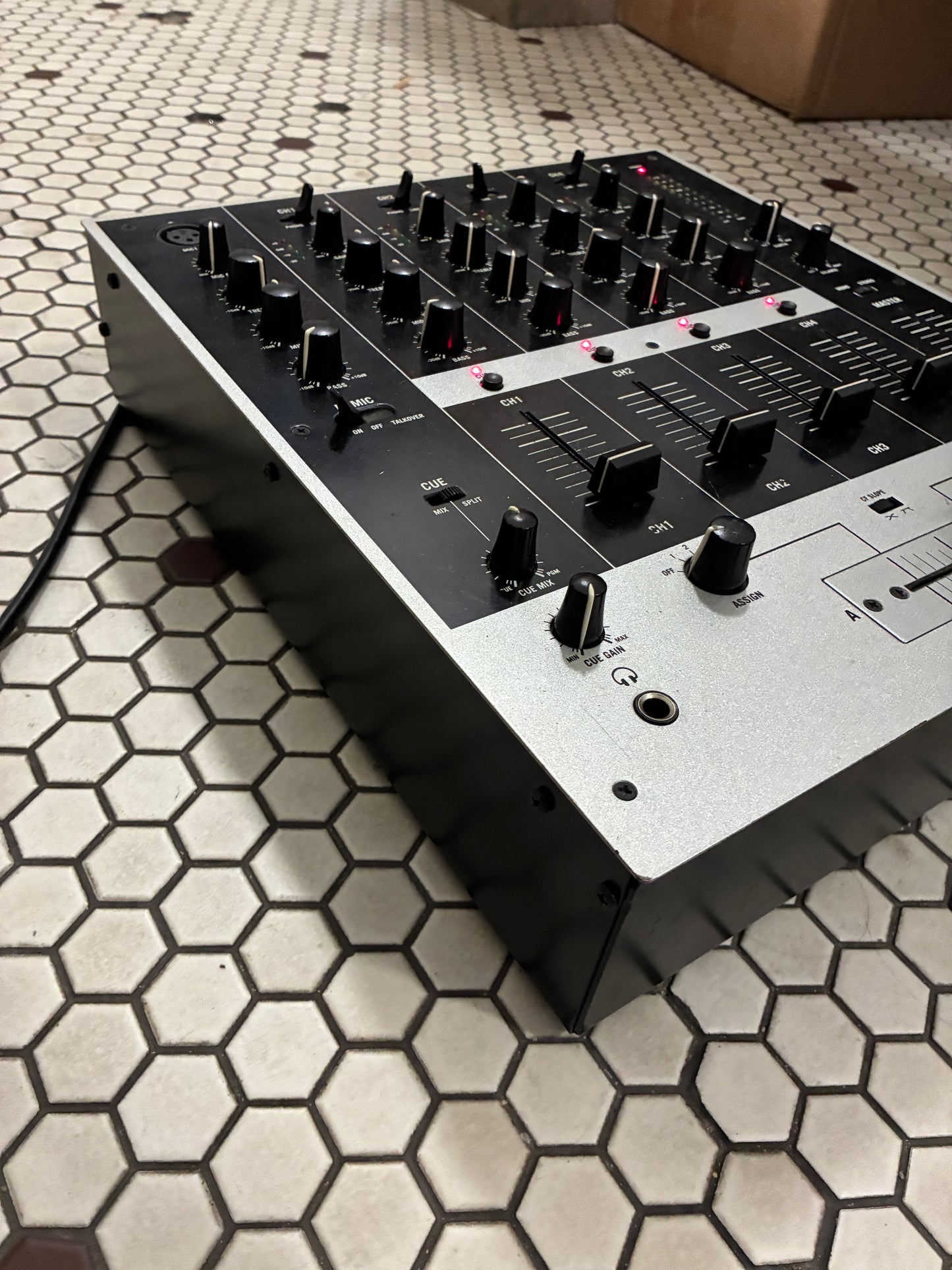 Numark M6 USB DJ Mixer