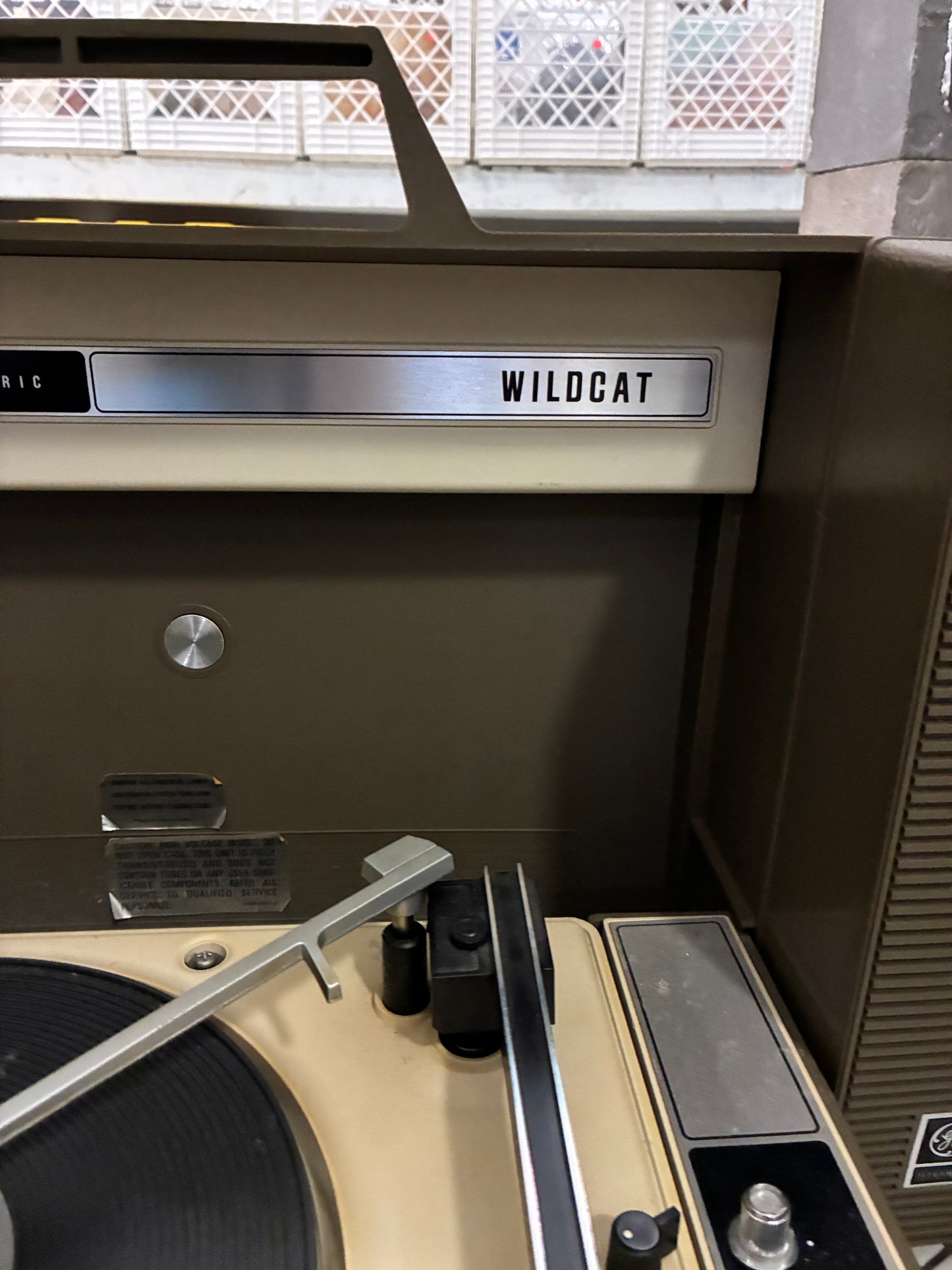 General Electric Wildcat Suitcase Turntable