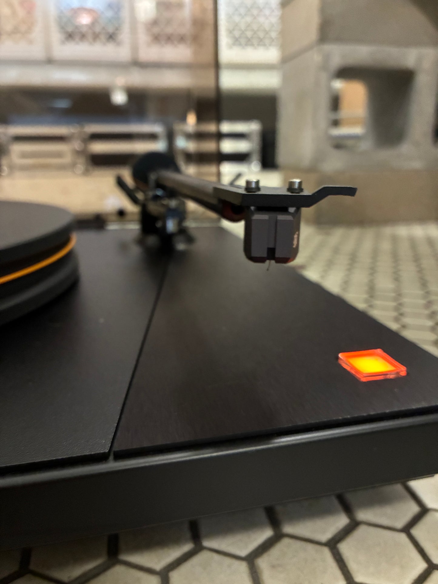 Mofi Ultradeck Turntable