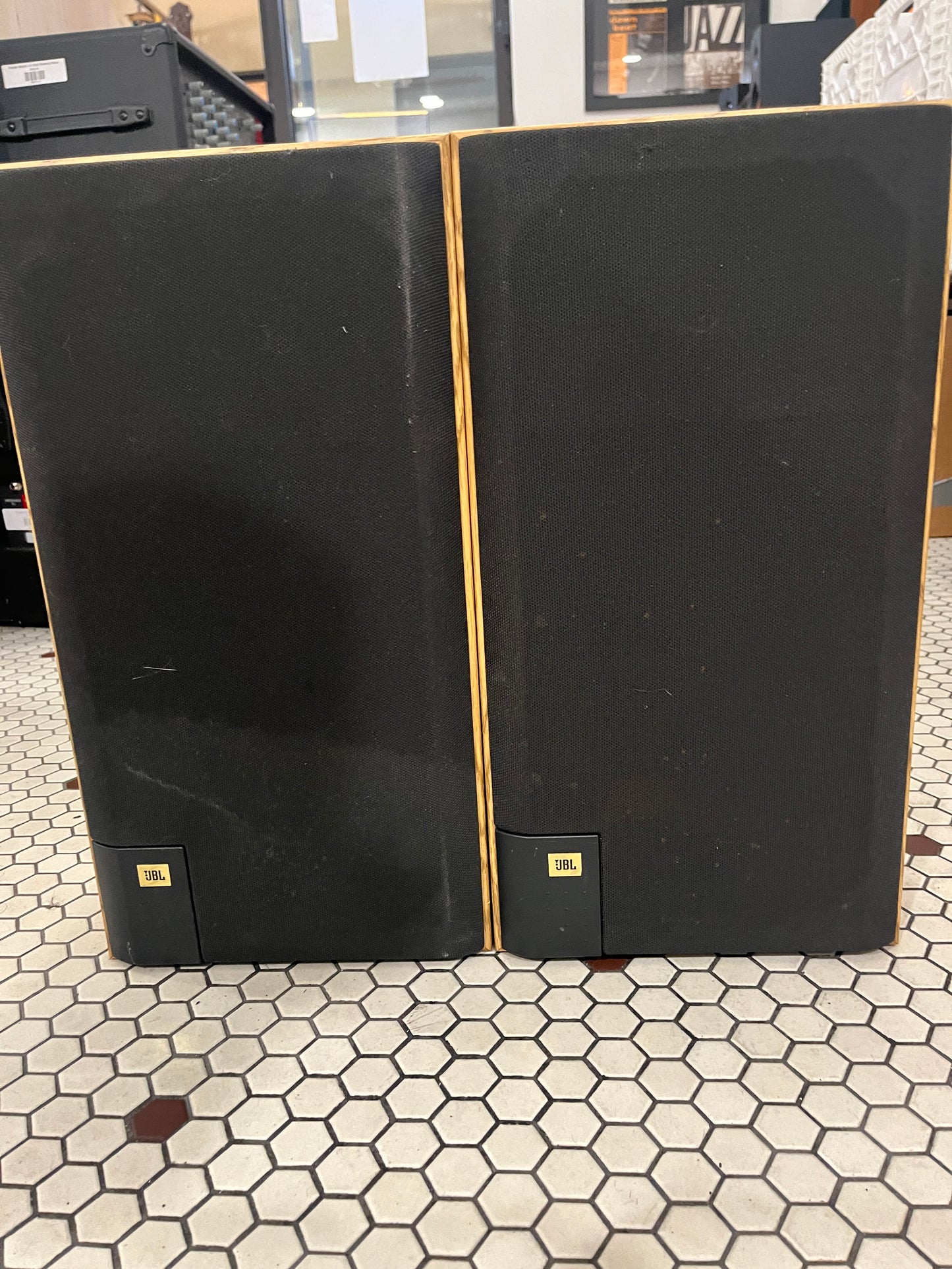 JBL J2060 bookshelf speakers