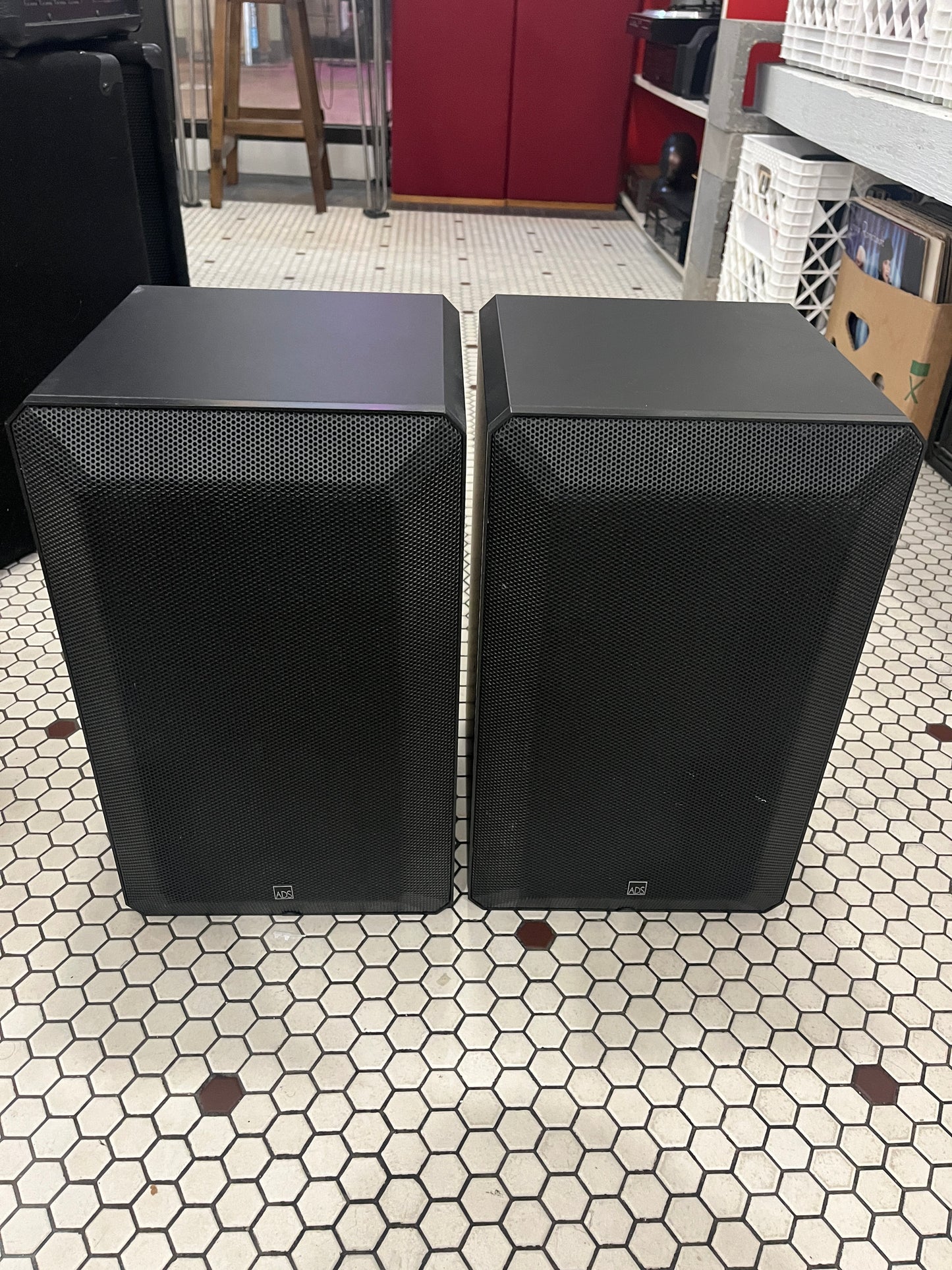 ADS L 470 speakers